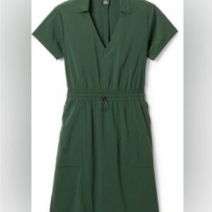 Green Short Sleeve Dress